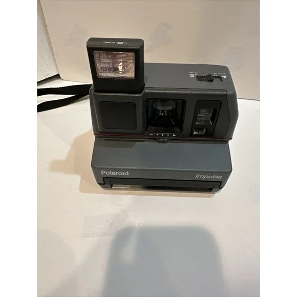Vintage Polaroid Impulse 600 Instant Film Camera w/ Pop-Up Flash
